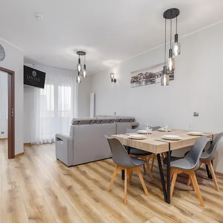 Portowa 18 Etna Polonia -jantar *