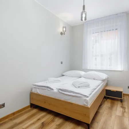 Portowa 18 Etna Polonia -jantar Kolberg