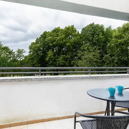 Portowa 18 Etna Polonia -jantar * Kolberg