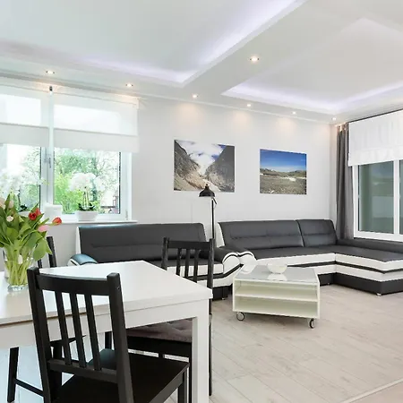 Portowa 18 Etna Polonia -jantar * Kolberg