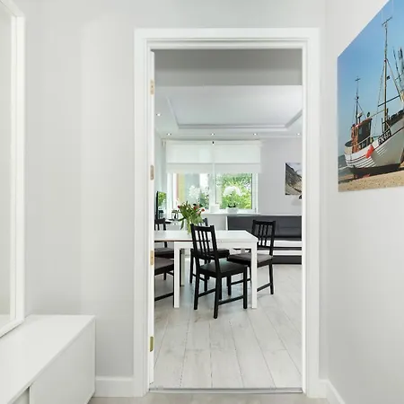 Portowa 18 Etna Polonia -jantar Kolberg