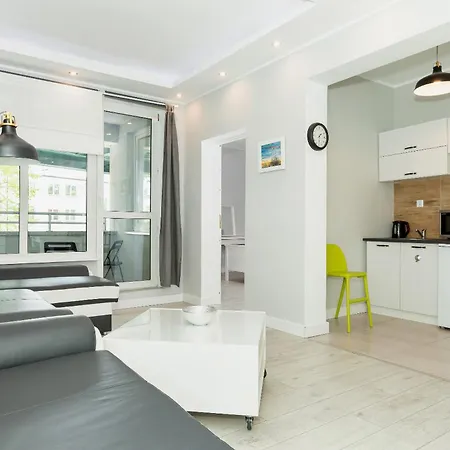 Portowa 18 Etna Polonia -jantar *