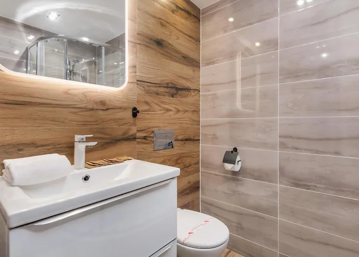 Portowa 18 Etna Polonia -jantar Kolberg