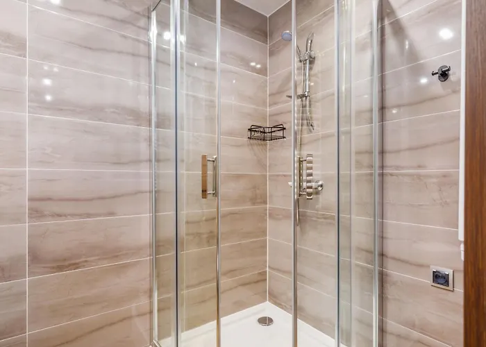 Portowa 18 Etna Polonia -jantar *