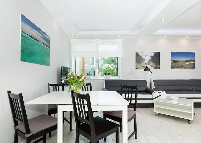 Portowa 18 Etna Polonia -jantar Kolberg